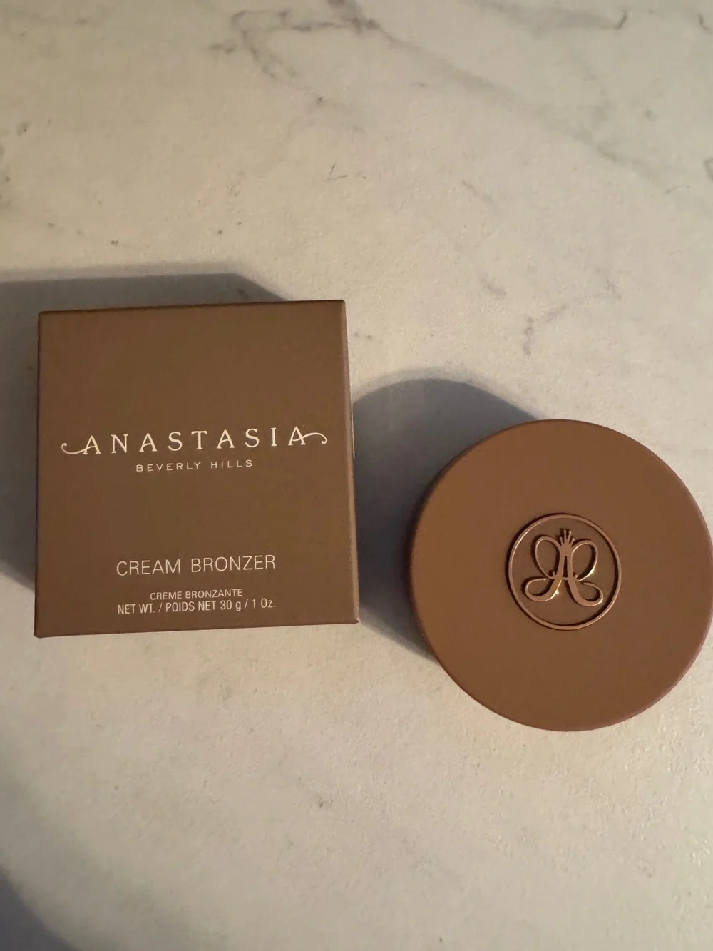 ANASTASIA BEVERLY HILLS MATTE CONTOUR AND SCULPT CREAM BRONZER;—AMBER